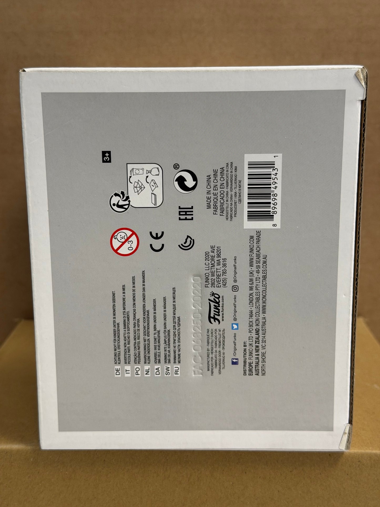 Funko Pop! Marvel Street Art Miles Morales #686 NYCC 2020 Limited Edition + Protector