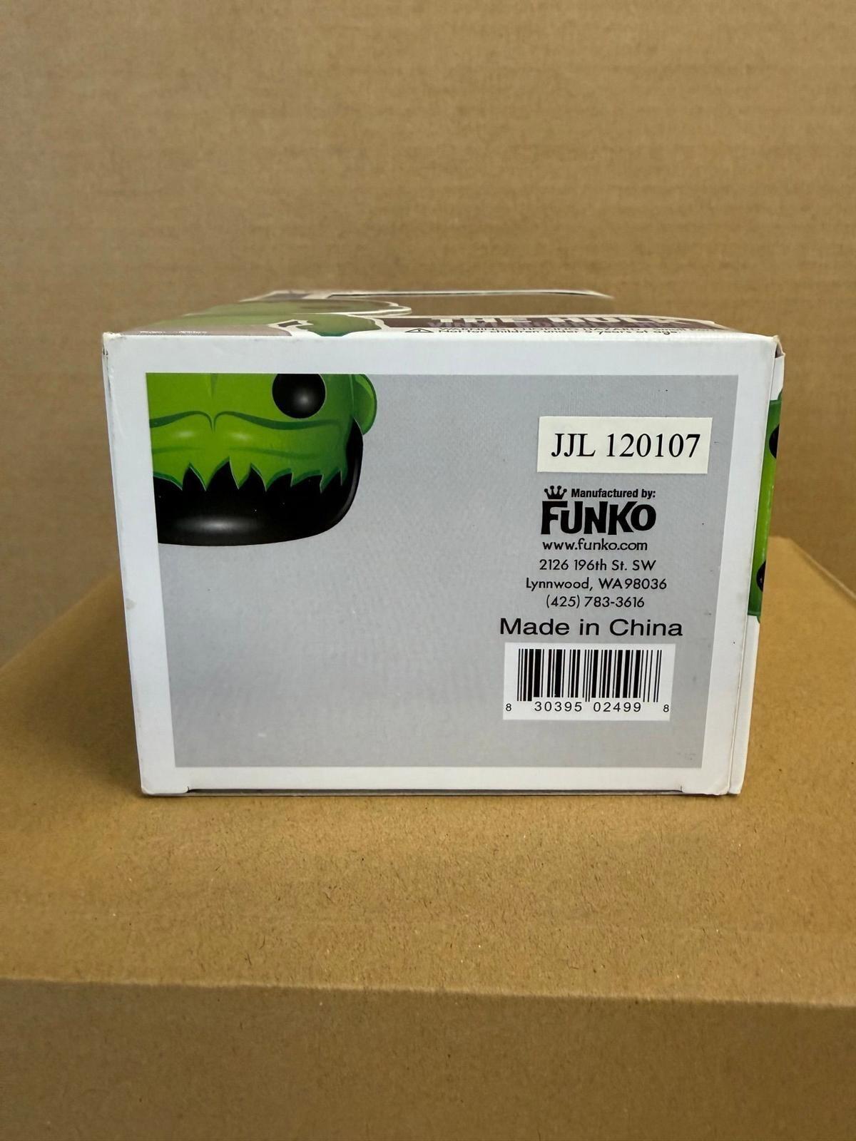 Funko Pop! Marvel Avengers The Hulk Vinyl Bobble-Head Figure #13 Free Mag Stack