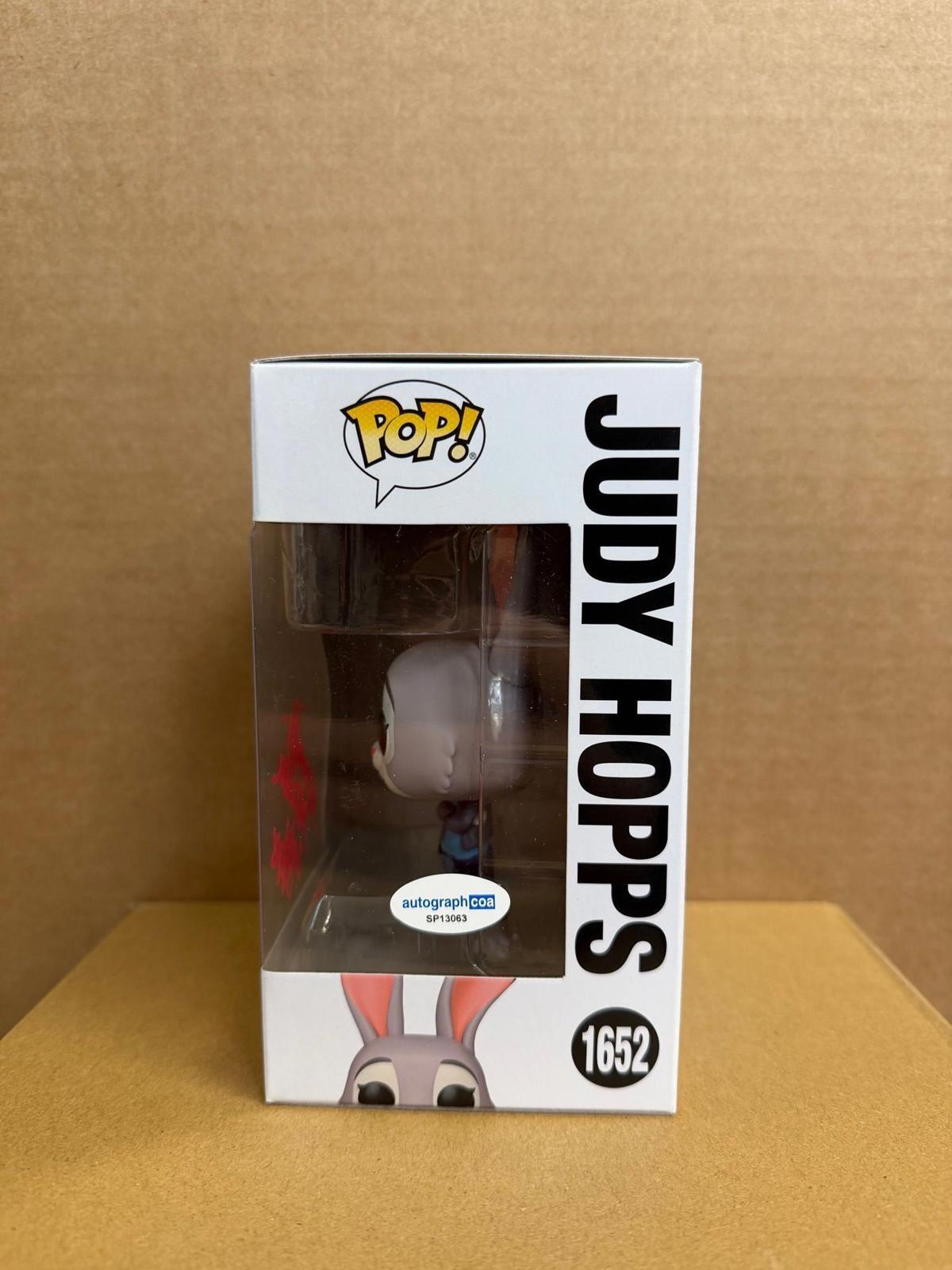 Funko Pop! Movies Judy Hopps #1652 Signed Ginnifer Goodwin WS