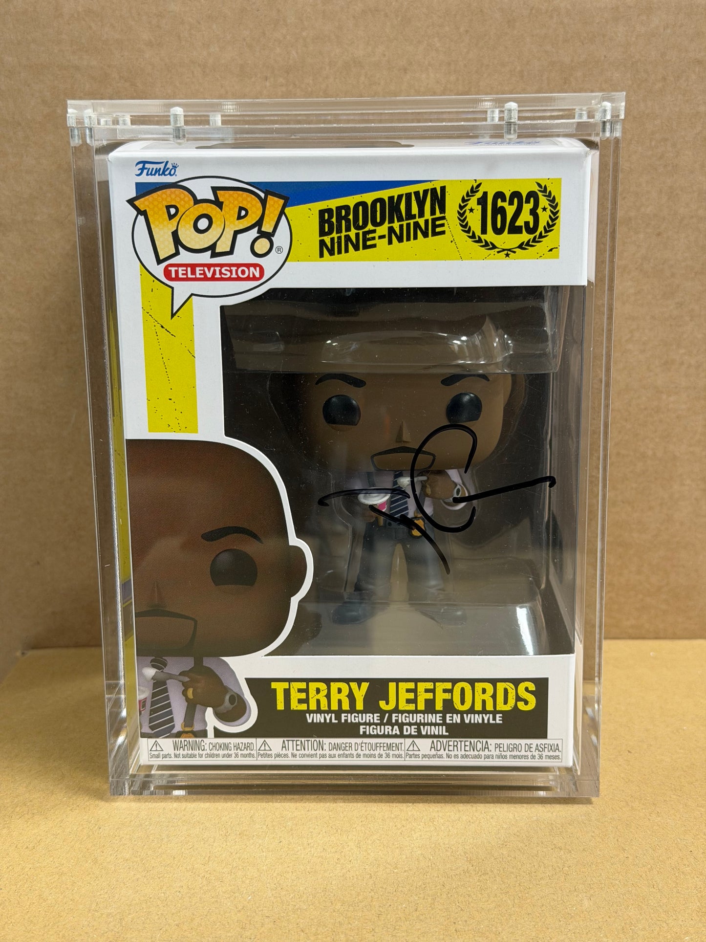 Funko Pop! Television Brooklyn Nine Nine Terry Jeffords Signed Terry Crews #1623 WS