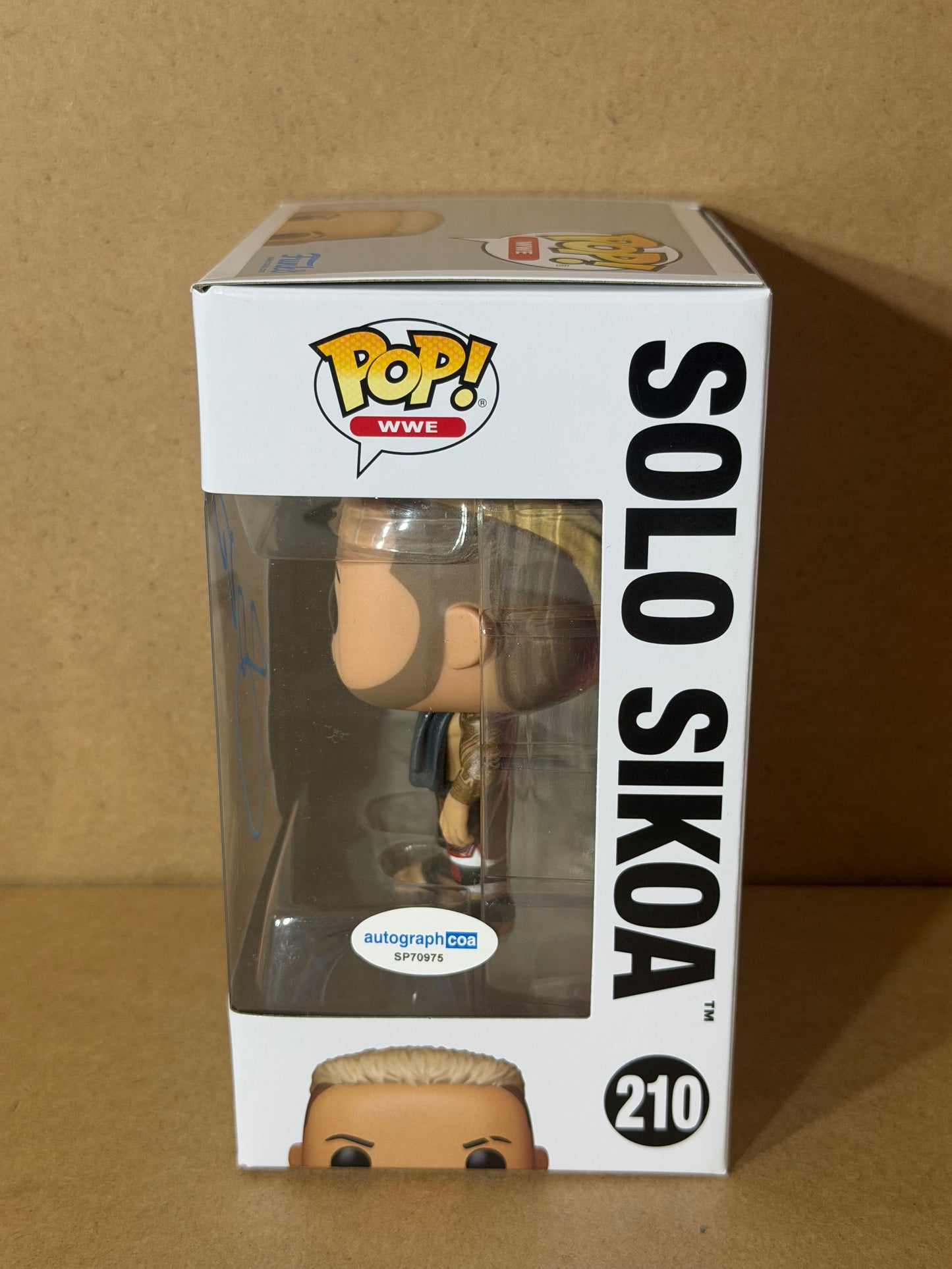 Funko Pop! WWE Solo Sikoa Signed COA #210 Free Funko