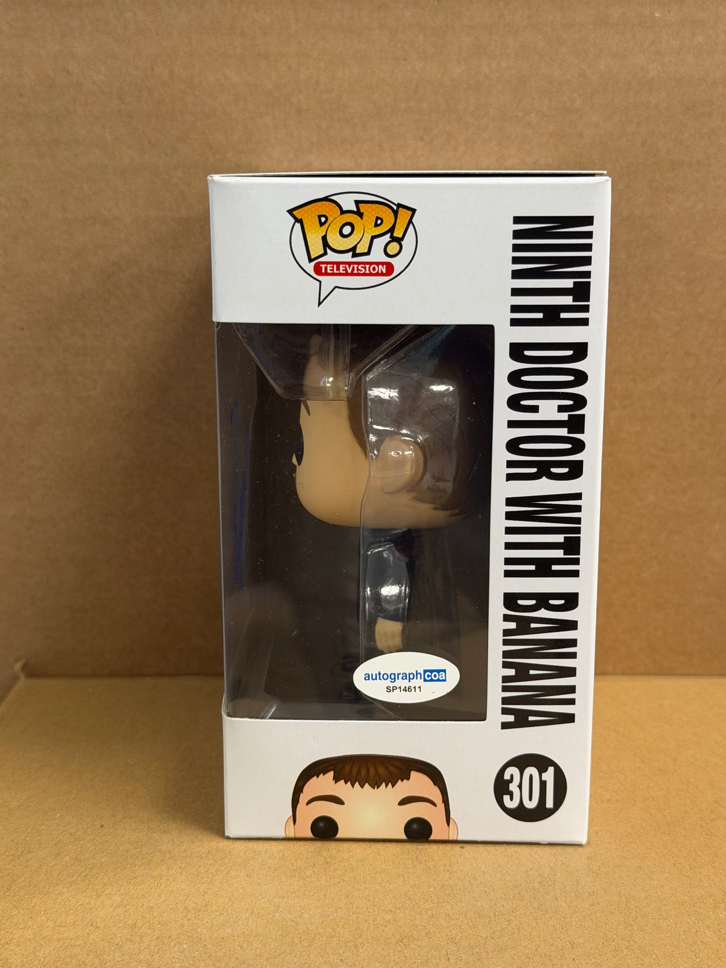 Funko Pop! Television Dr Who Ninth Doctor With Banana Signed Christopher Eccleston COA #301