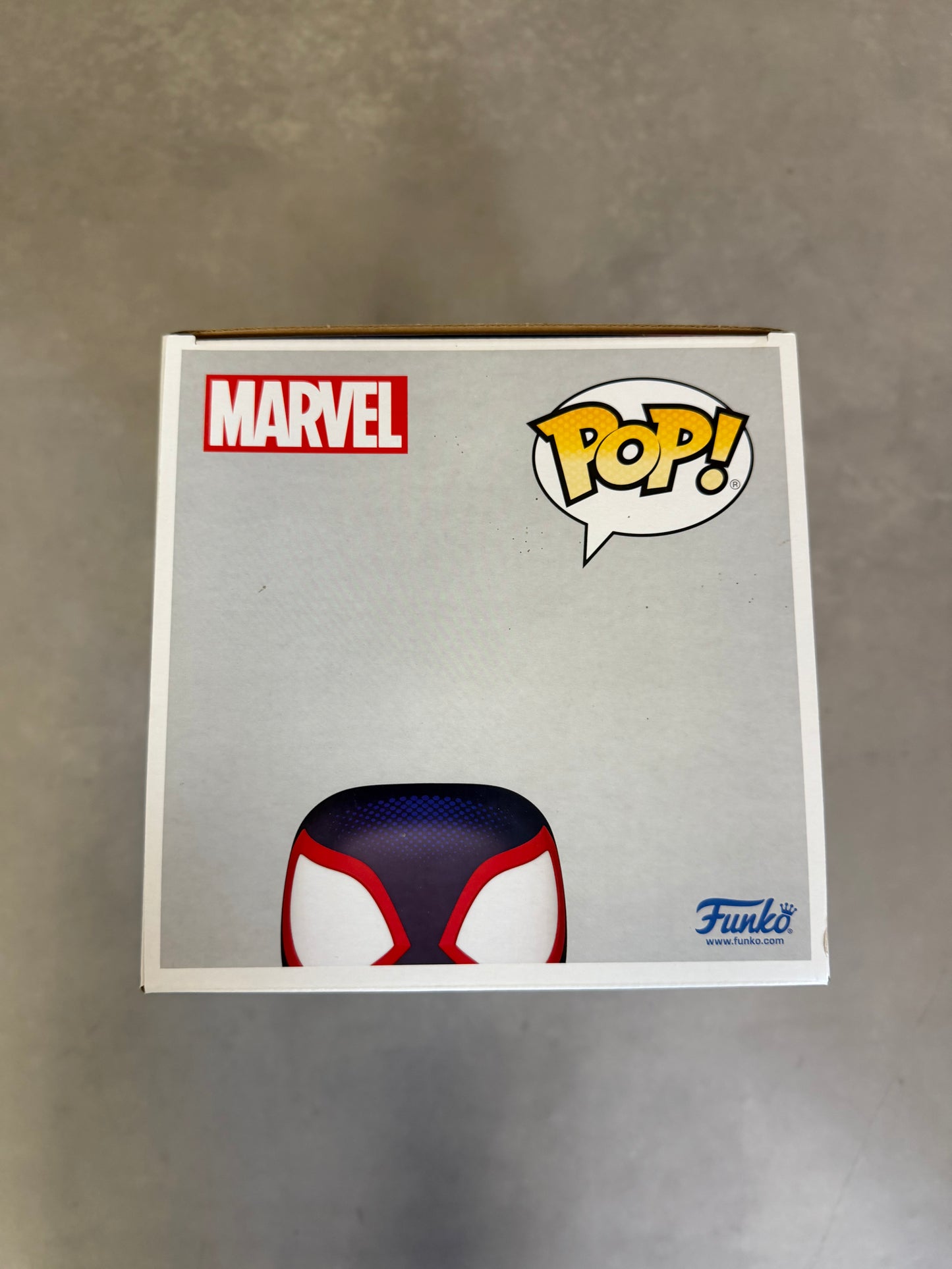 Funko Pop! Jumbo 10” Marvel Spider-Man #1236 Special Edition