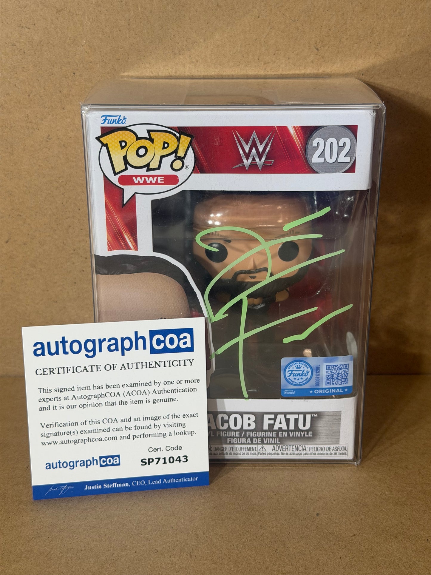 Funko Pop! WWE Jacob Fatu Signed COA #202 Free Protector