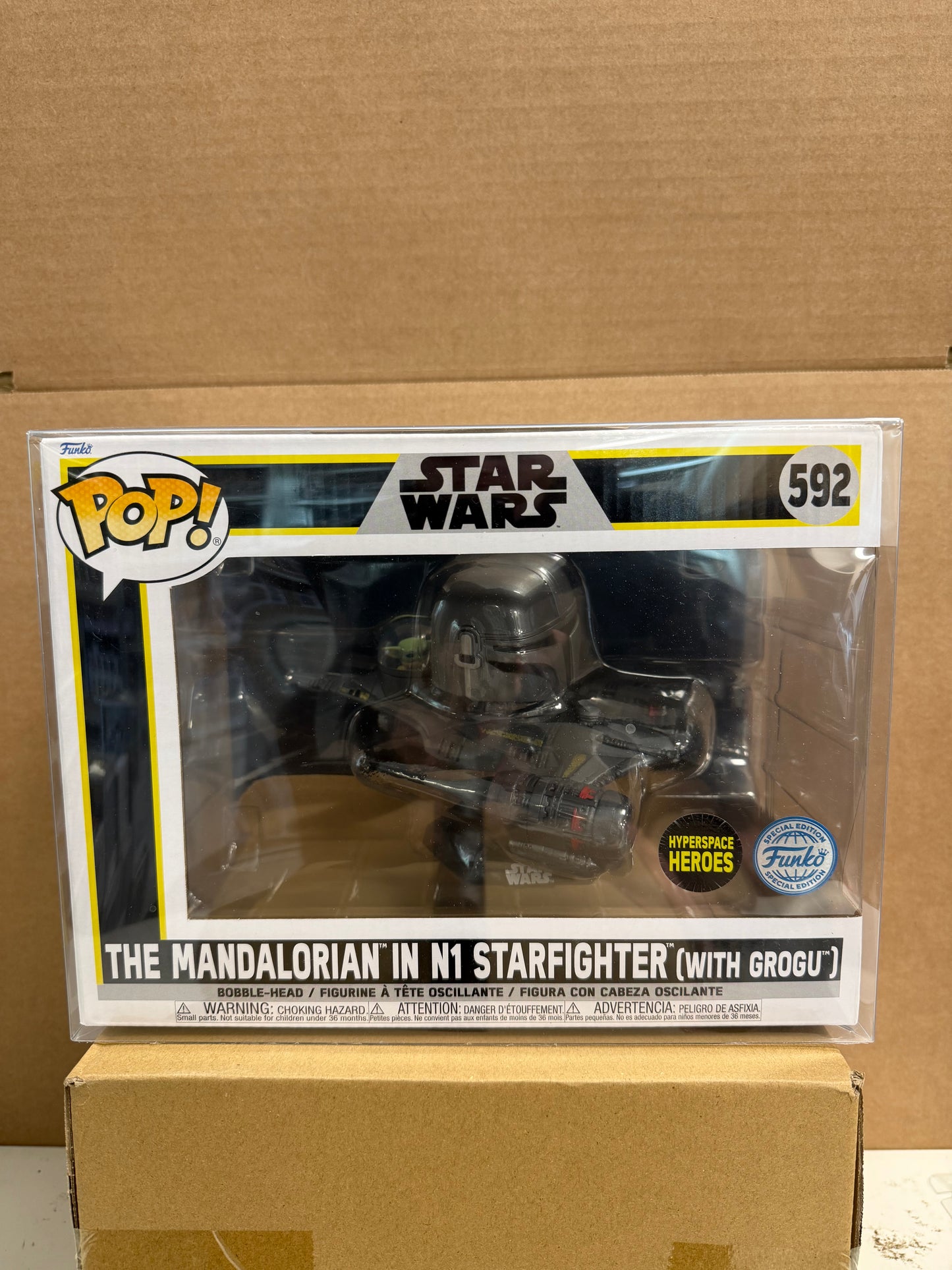 Funko Pop! Star Wars The Mandalorian In N1 Starfighter (With Grogu) + Protector