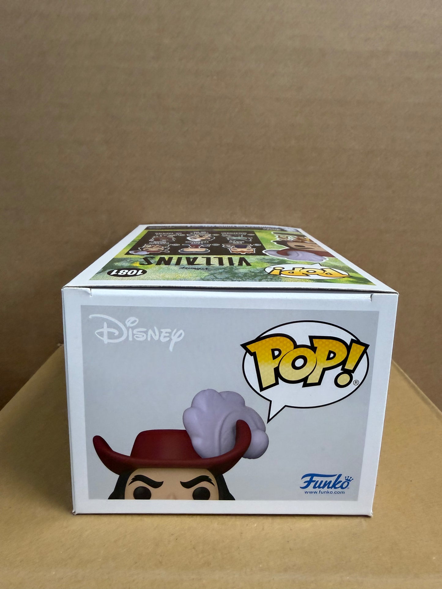 Funko Pop! Disney Villains Peter Pan Captain Hook Signed Dustin Hoffman #1081 WS