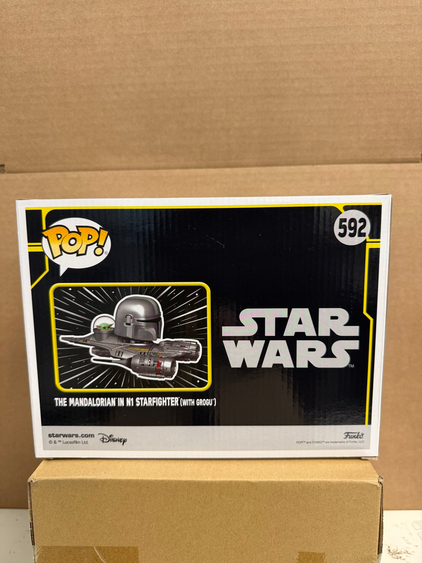 Funko Pop! Star Wars The Mandalorian In N1 Starfighter (With Grogu) + Protector