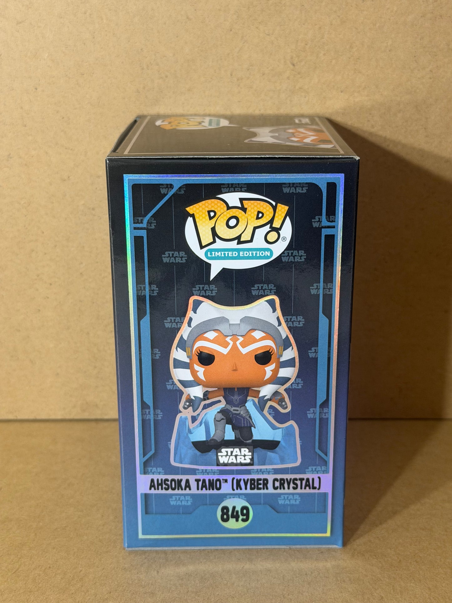 Funko Pop! Star Wars Ahsoka Tano (Kyber Crystal) 9500pcs #849 SDCC Exclusive