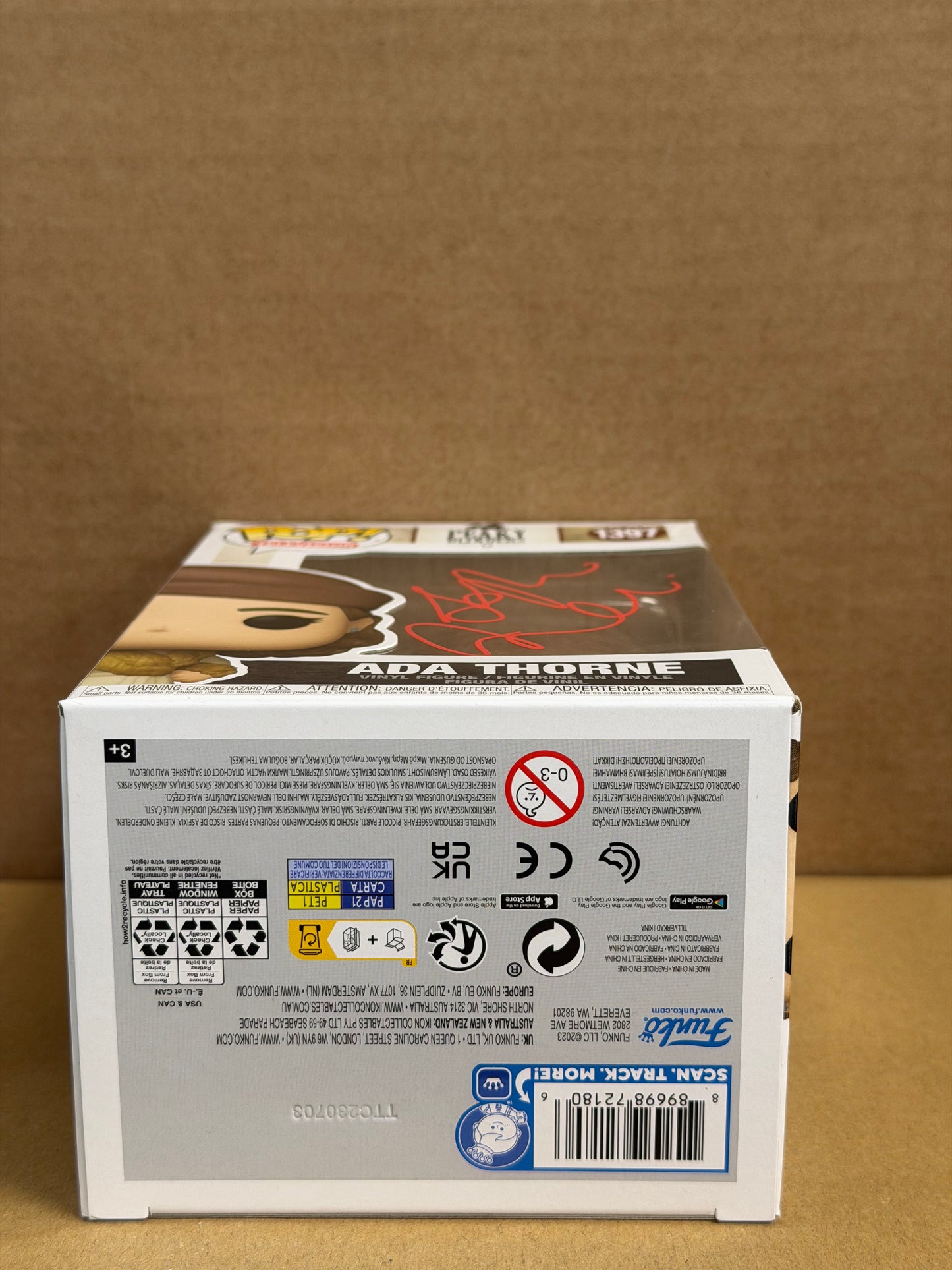 Funko Pop! Television Peaky Blinders Ada Thorne Signed Sophie Rundle COA #1397 BOX DAMAGE
