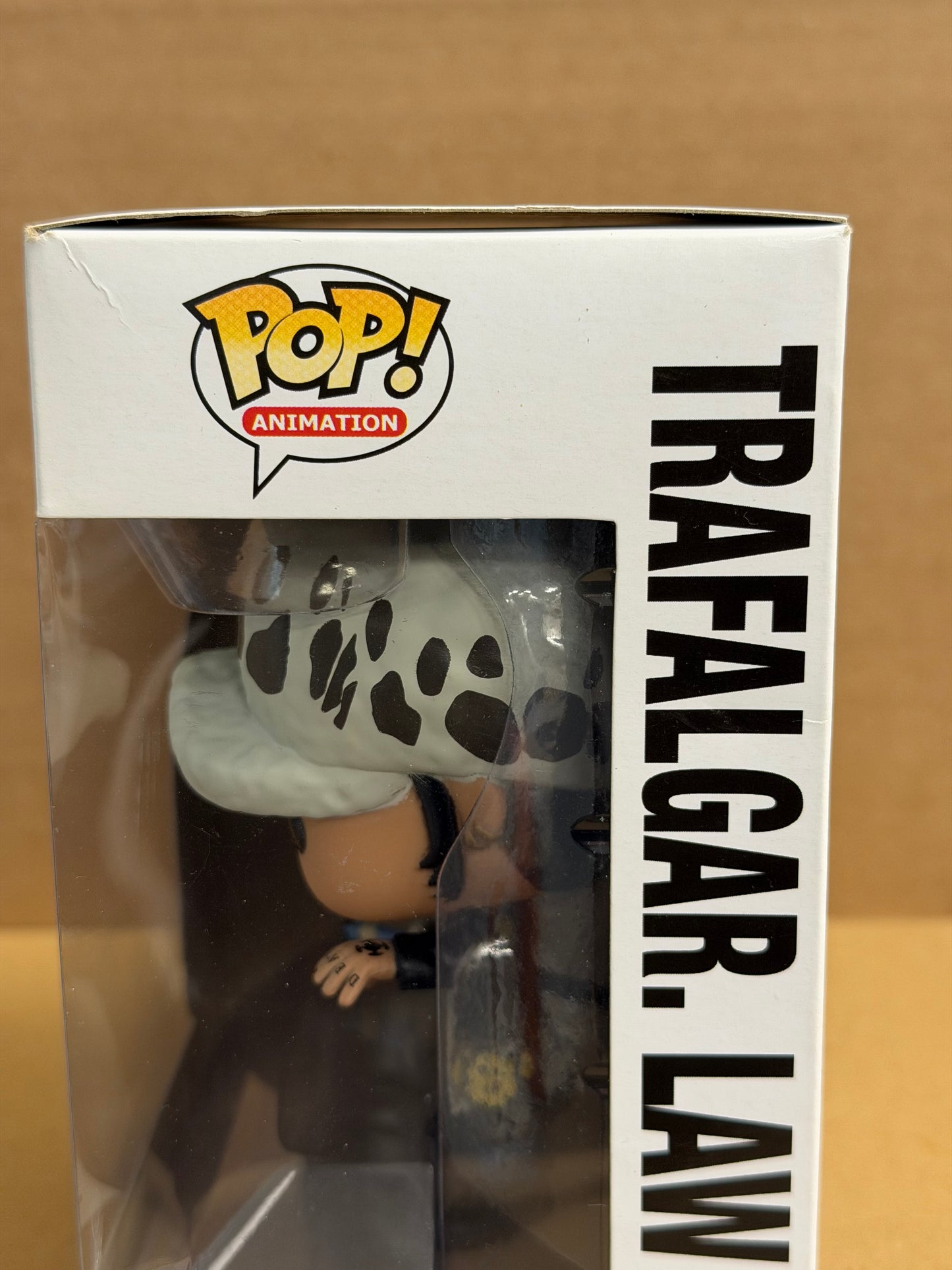 Funko Pop! Anime One Piece Trafalgar Law OG JJL160309 #101 Free Mag Stack