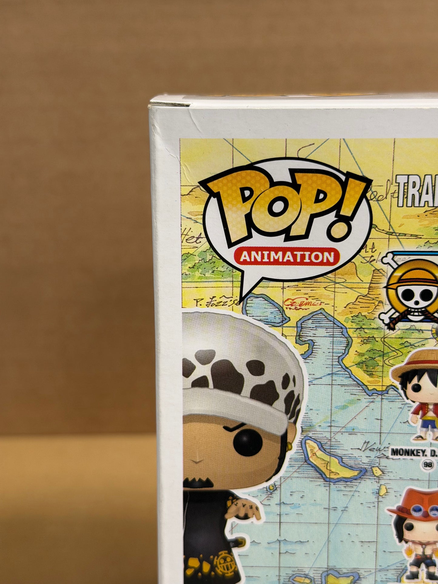 Funko Pop! Anime One Piece Trafalgar Law OG JJL160309 #101 Free Mag Stack