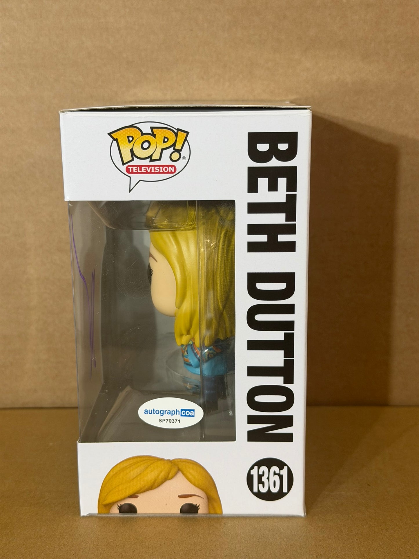Funko Pop! Television Yellowstone Beth Dutton Signed Kelly Reilly #1361