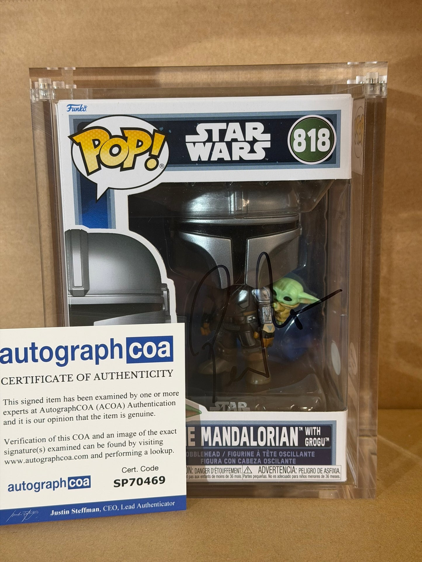 Funko Pop! Star Wars The Mandalorian With Grogu Signed Pedro Pascal #818
